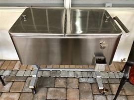 Stainless Steel Outdoor Beverage Ice Chest/Cart