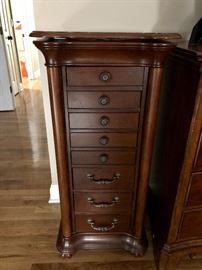 Mahogany Jewelry Chest/Stand