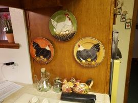 Three hen plates