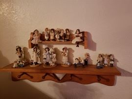 Small collectable ceramic figurines