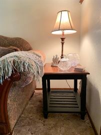 Small side table (pair)