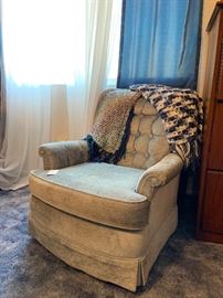 rocking swivel chair with afghan blankets