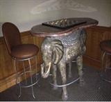 FUN Elephant bar!