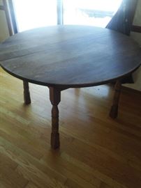 Oak Round Table with Leaf Inside