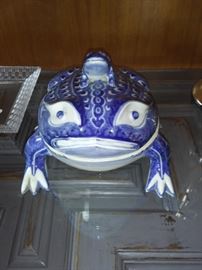 Blue White Frog
