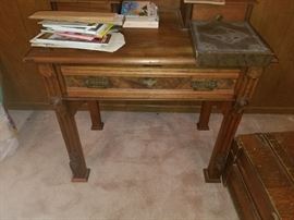 Smaller version of Campaign desk