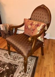 Accent chair & area rugs