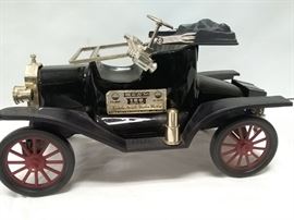 Vintage Decanters https://ctbids.com/#!/description/share/96662