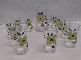 Lemonade Set, Glass Swan and Candlestick Holders https://ctbids.com/#!/description/share/96651