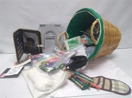 Basket Sewing Lot https://ctbids.com/#!/description/share/96670