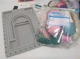 Basket Sewing Lot https://ctbids.com/#!/description/share/96670