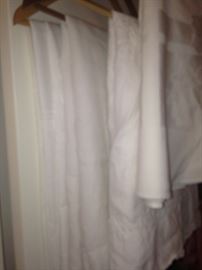 White table cloths