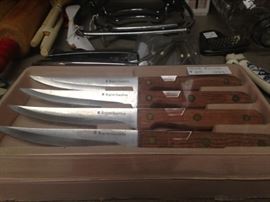 Set of steak knives