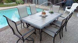 Patio table/chairs