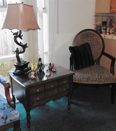End table, bird lamp, faux leopard chair