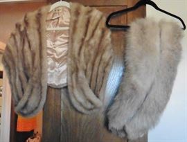 Mink stole;fox collars