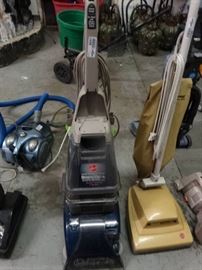 hoover steam vacuum powers on