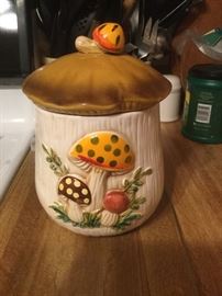 mushroom canister set