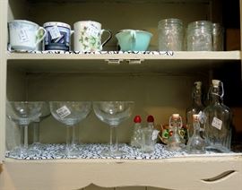 GLASSWARE AND MUGS