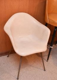 Mid Century Modern Herman Miller / Eames Shell Armchairs Chairs (2)