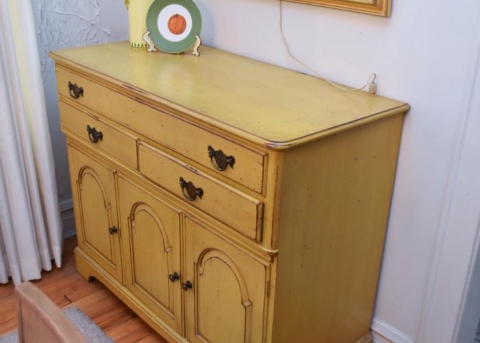 Vintage Sideboard / Buffet / Cabinet