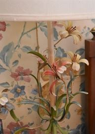 Vintage Tole Flowers Table Lamp