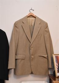 Men's Suits & Jackets