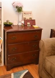 Antique / Vintage 3 Drawer Chest