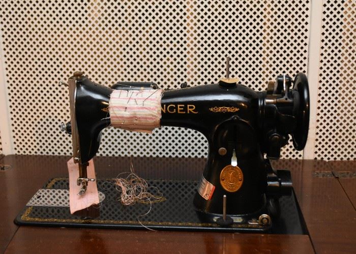 Vintage Singer Sewing Machine with Cabinet & Bench