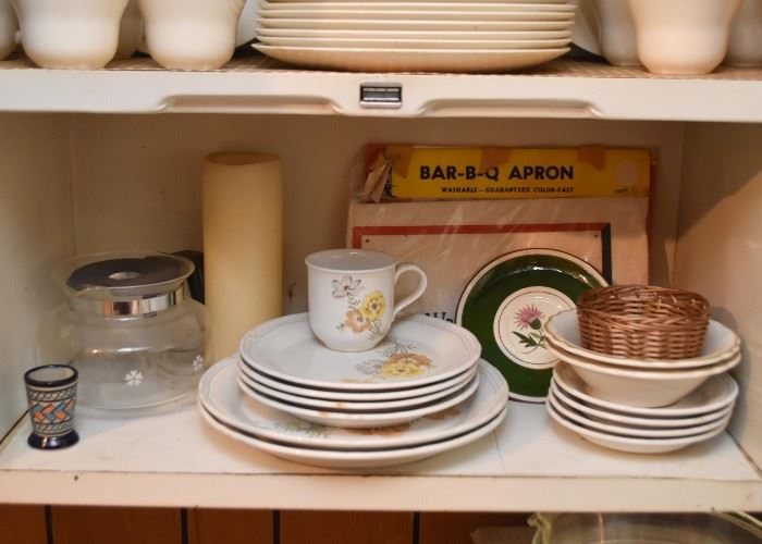 Vintage Dinnerware / Dishes, Kitchen Items