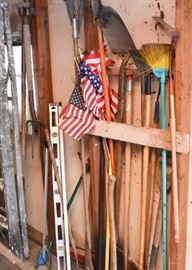 Garden Tools, Level