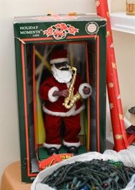 Vintage Musical Saxophone Playing Santa Claus (WORKS)