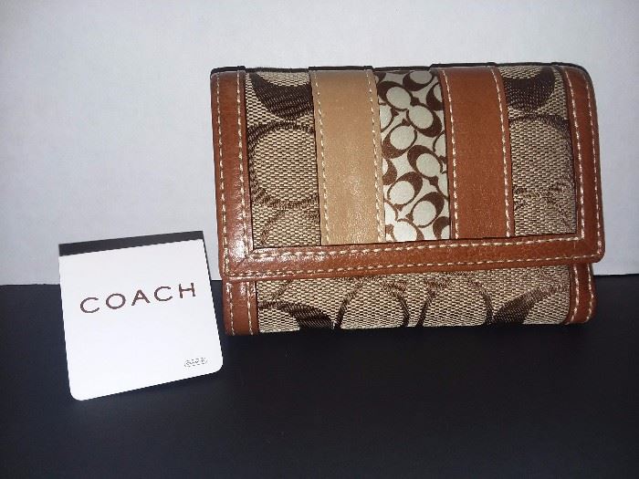 Coach Wallet (BRAND NEW WITH TAGS!)