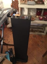 Brookstone ipad tower speaker