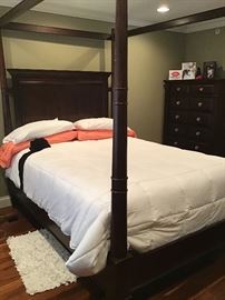 Queen post bedroom set $400