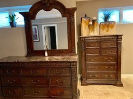 Cali King Set $2500, 2 end tables, bed, 2 dressers