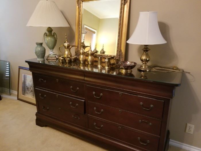 Great dresser with lots of storage