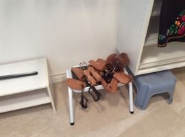 Shoe forms/stretchers