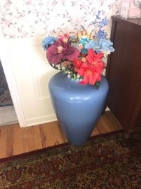 FLOOR VASE