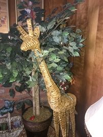 LARGE VINTAGE WICKER GIRAFFE 