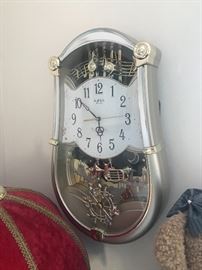 WALL CLOCK