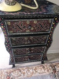 SMALL 4 DRAWER SIDE CABINET 