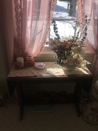 DROP LEAF SOFA TABLE