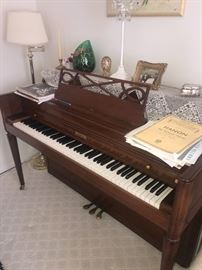 BALDWIN PIANO 