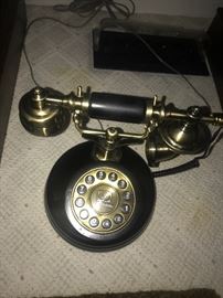 VINTAGE ROTARY DIAL TELEPHONE 