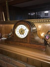 TABLE CLOCK