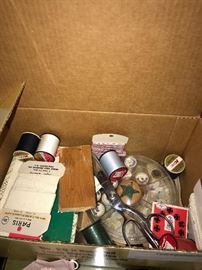 VINTAGE SEWING KIT
