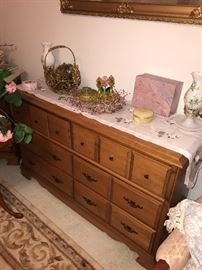 VINTAGE DRESSER