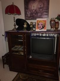 ENTERTAINMENT CENTER