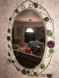 VINTAGE WALL MIRROR